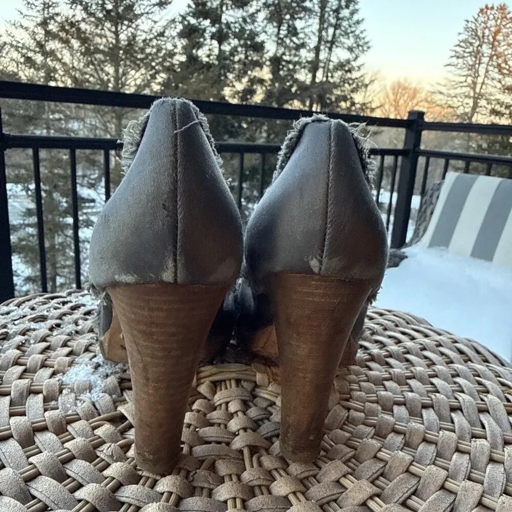 RICHARD TYLER Gunmetal Pewter anisette 7.5 m Peep Toe Heels Distressed